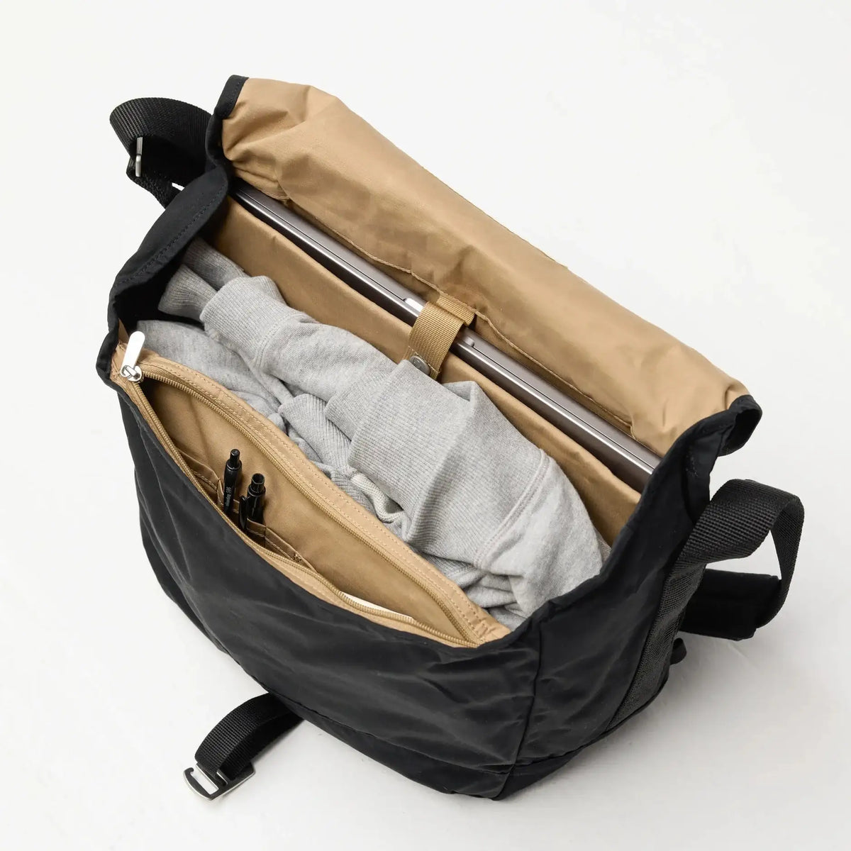 Greenland Shoulder Bag by Fjallraven