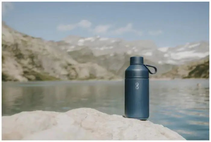 Ocean Bottle 750 ml vacuum insulated water bottle