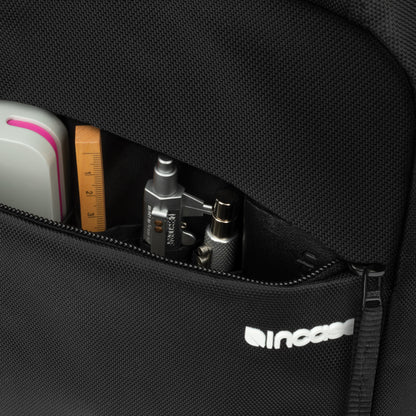 Incase ICON Slim Pack