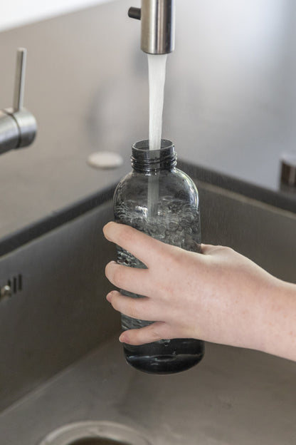 Leakproof water bottle with metallic lid