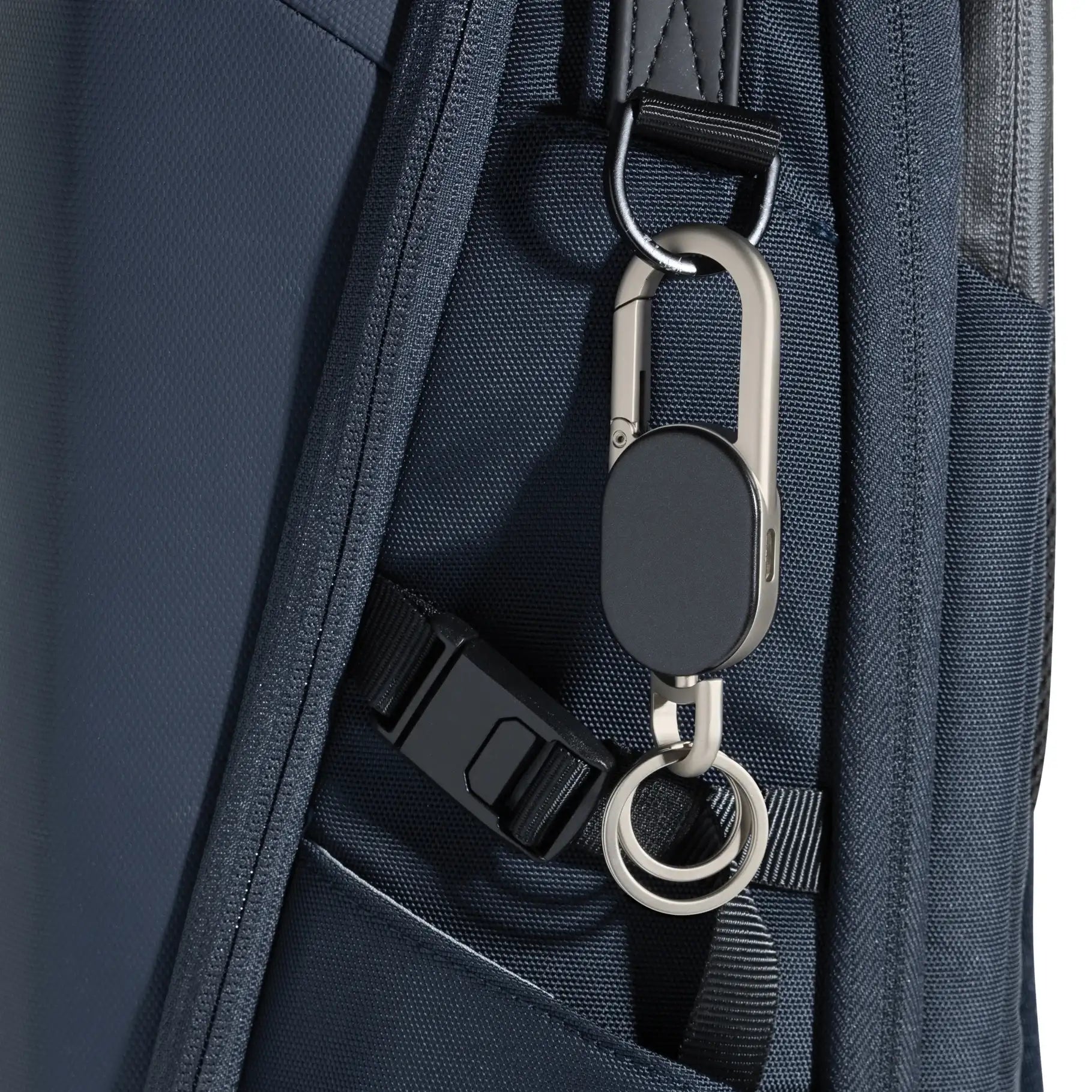 Keyfinder Dual keychain with worldwide locating