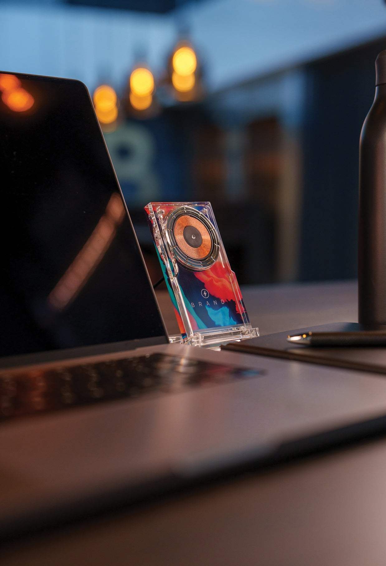 Magcharge 15W magnetic wireless charging stand