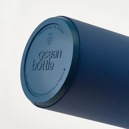 Ocean Bottle 750 ml vacuum insulated water bottle