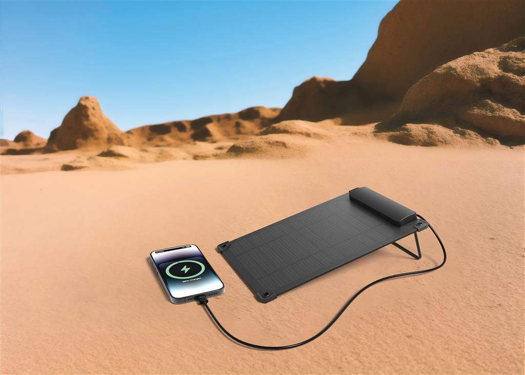 Solarpulse rplastic Portable Solar Panel 5W - The Luxury Promotional Gifts Company Limited