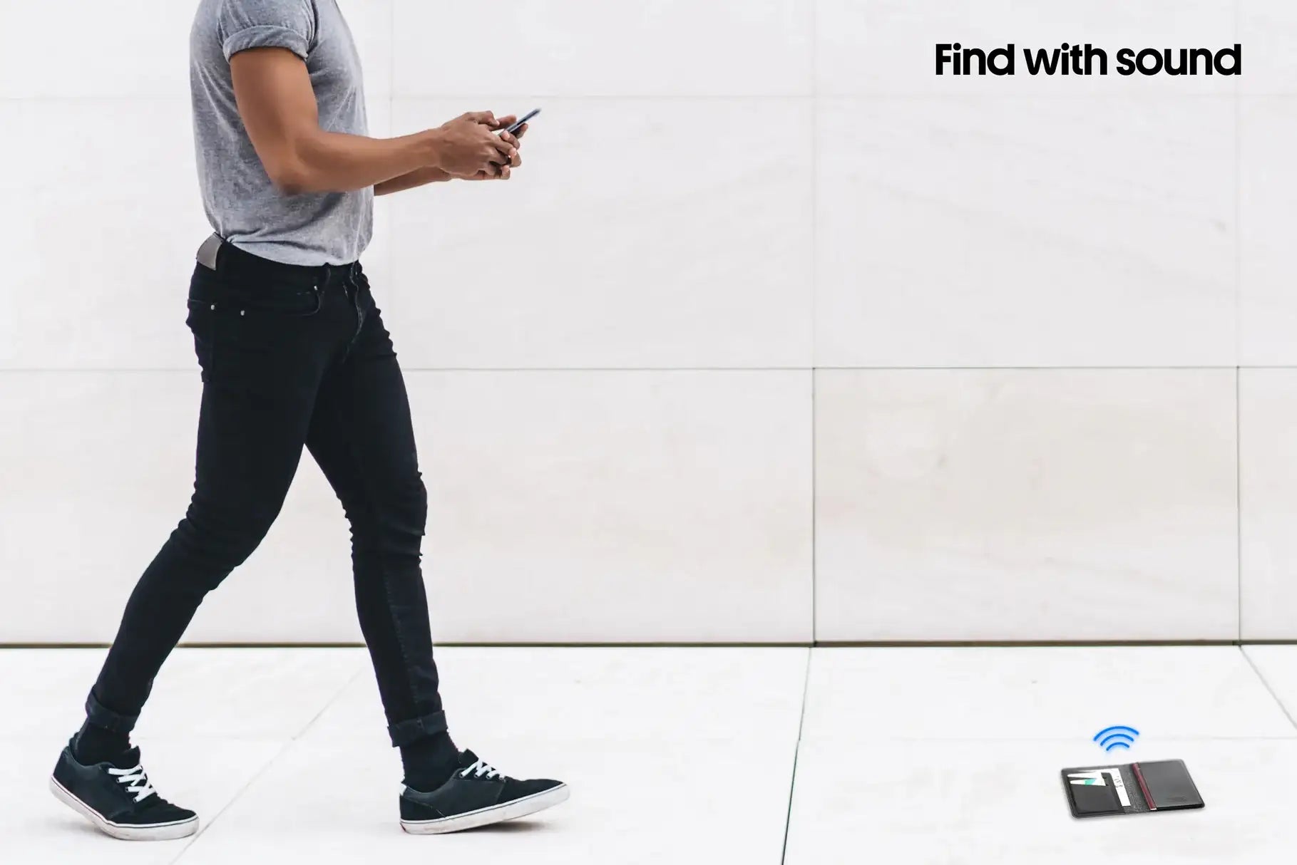 Travelfinder RCS passport holder worldwide locating