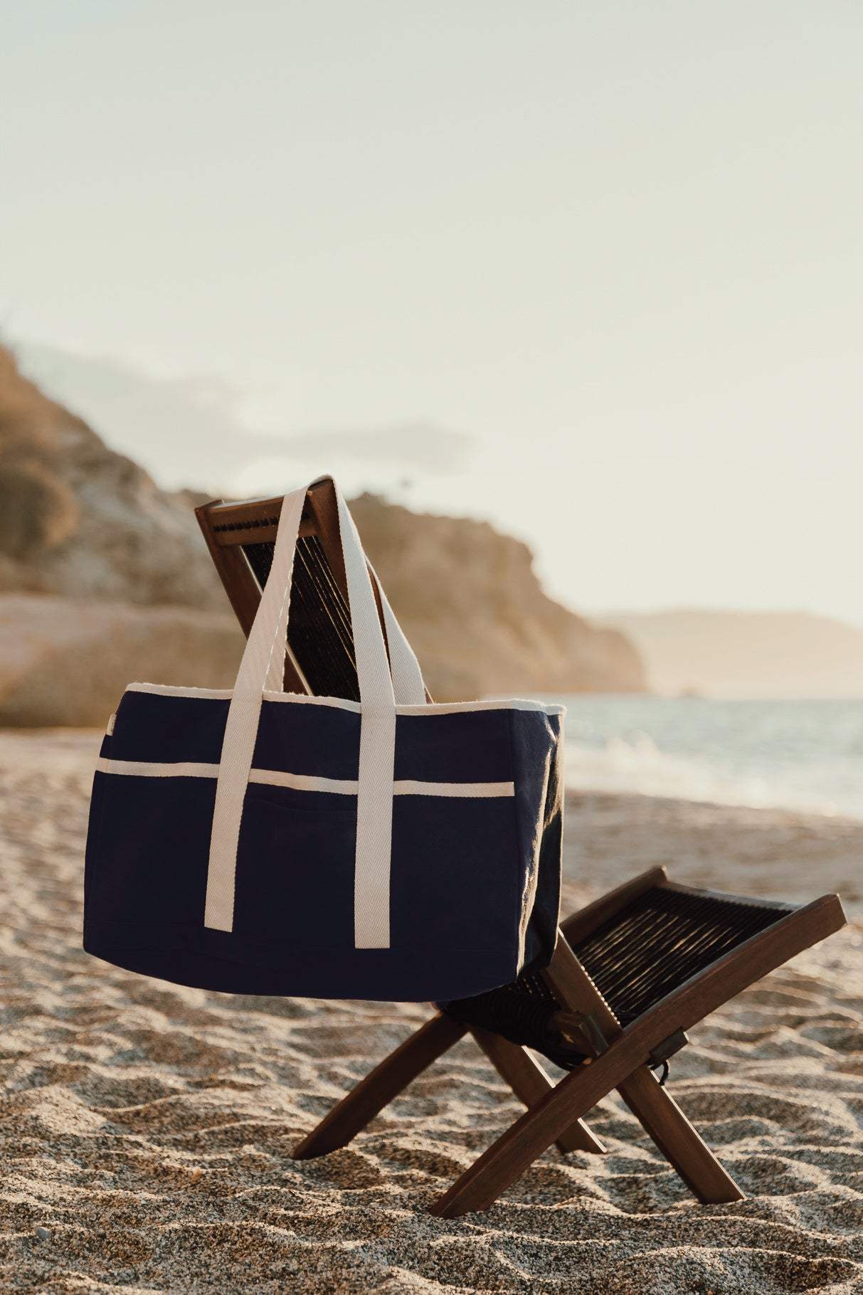 Volonne AWARE™ recycled canvas beach bag