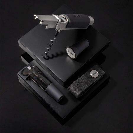 Iconic Wine Set by Hugo Boss