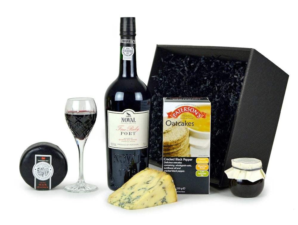 Noval Ruby Port and Cheese - The Luxury Promotional Gifts Company Limited